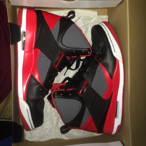 Jordan Flight 45 Black/Fire Red-Dark Grey-White