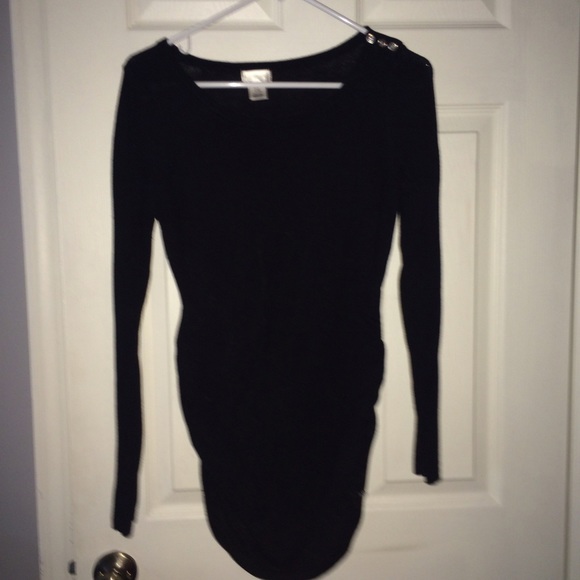 Lightweight maternity sweater