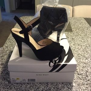 NWT Nine West heels