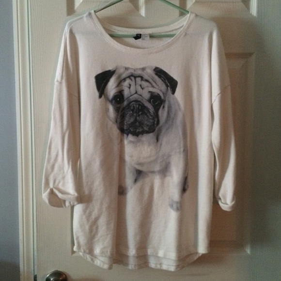 Oversized pug sweater