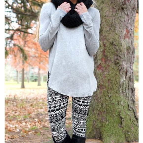 Tribal print leggings