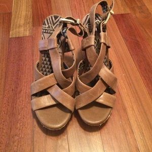 Jessica Simpson Wedges