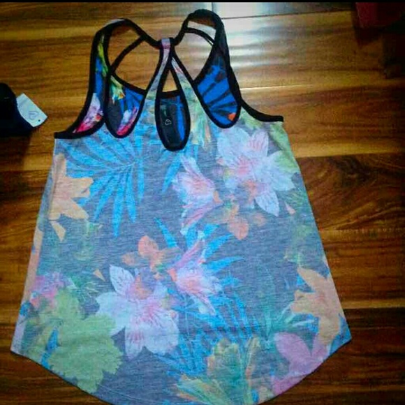 Tank - Picture 2 of 2