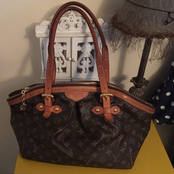Louis Vuitton Tivoli