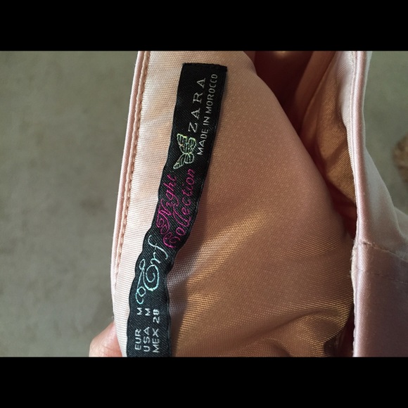 Blush satin dress by Zara - Picture 3 of 3
