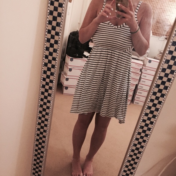 Splendid Stripped Dress - Picture 2 of 3