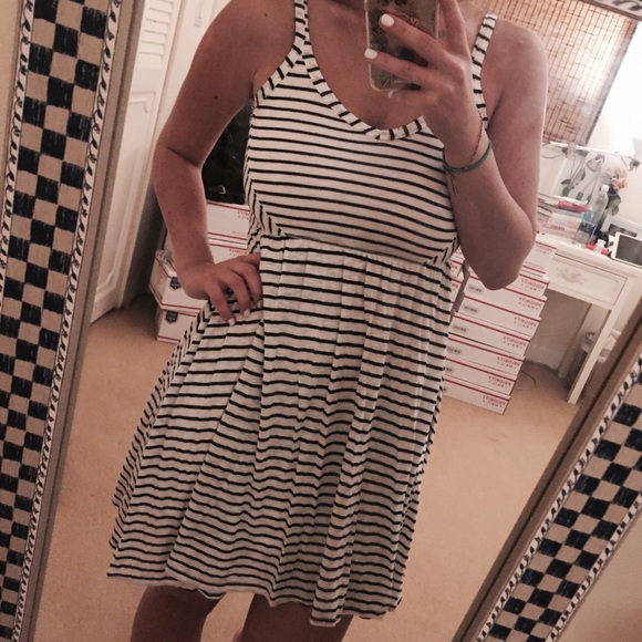 Splendid Stripped Dress - Picture 3 of 3