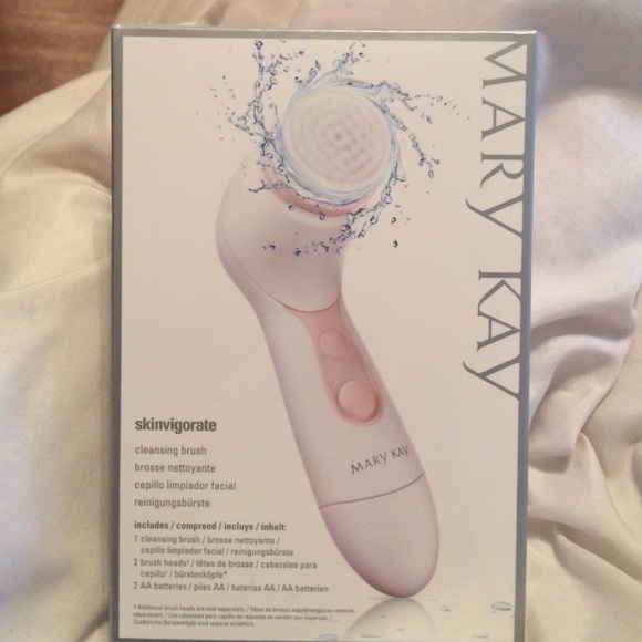 Skinvigorate cleaning brush