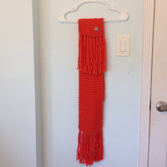 Orange knit scarf