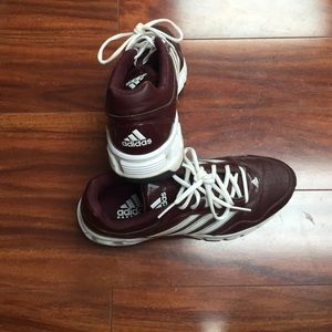 maroon baseball turf shoes