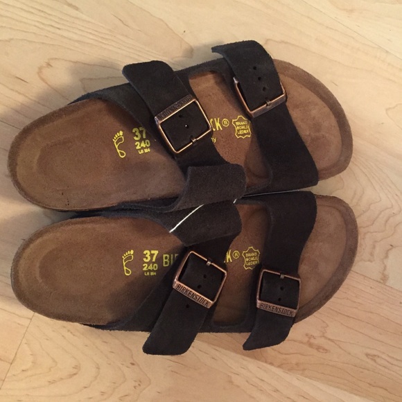 Brwn Birkenstocks (soft strap)