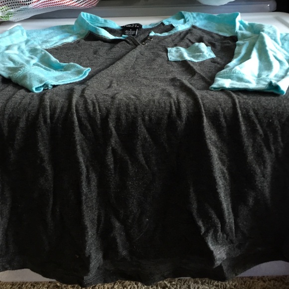 Baseball tee⚾️ - Picture 3 of 4