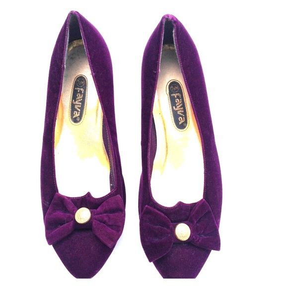 VINTAGE FAYVA plum velvet shoes retro costume 7.5
