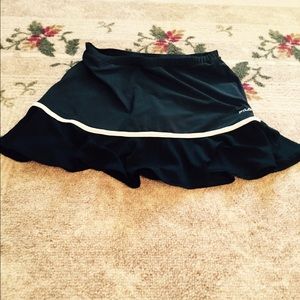 Black tennis skirt!