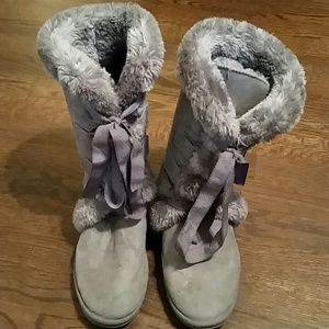✔TRADED🚫Cute Gray Boots💕🍃