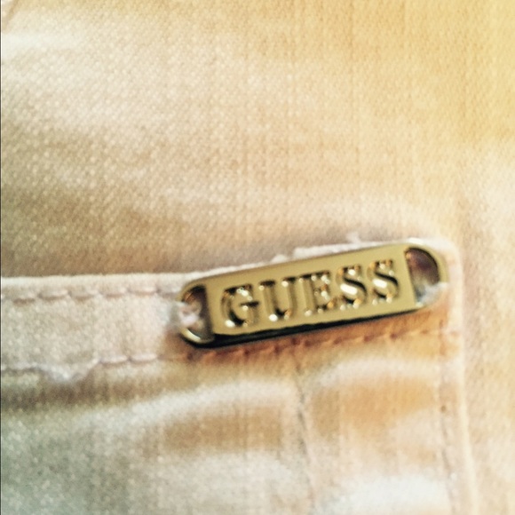 Girls Guess light pink shorts! Worn once! - Picture 3 of 4