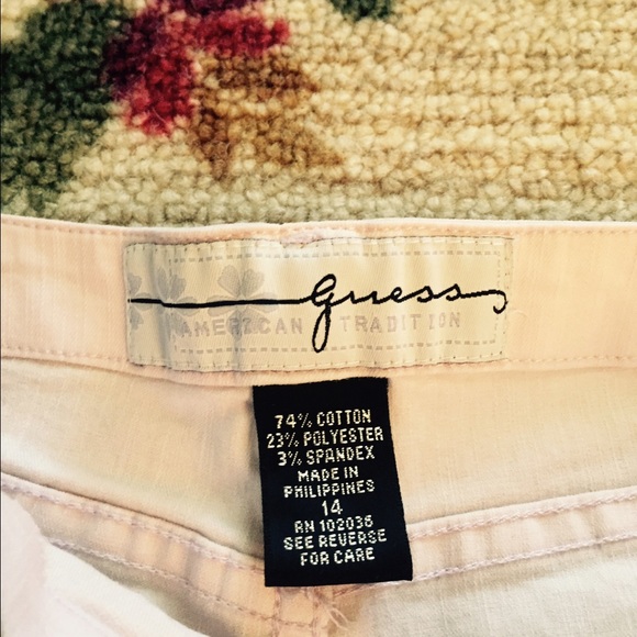 Girls Guess light pink shorts! Worn once! - Picture 4 of 4