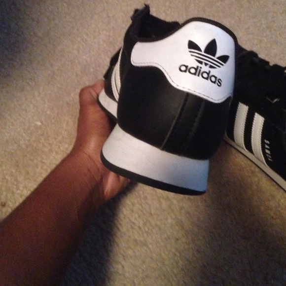 Adidas - Picture 2 of 3