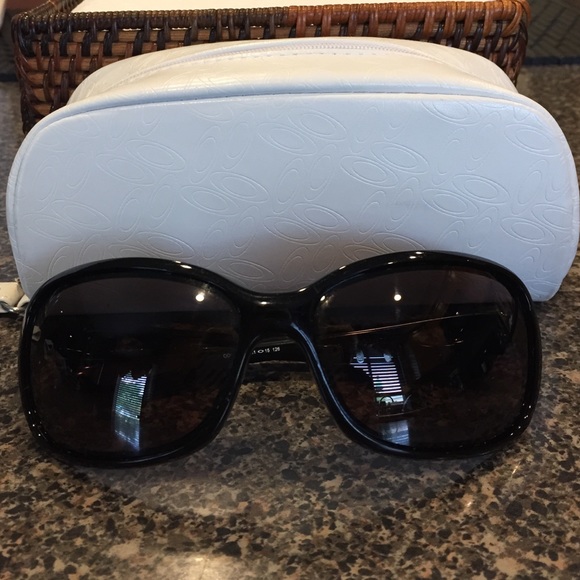 Oakley Women's Urgency Sunglasses