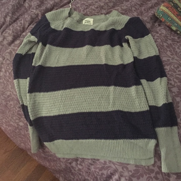 Grey and navy blue stripped long sleeve sweater