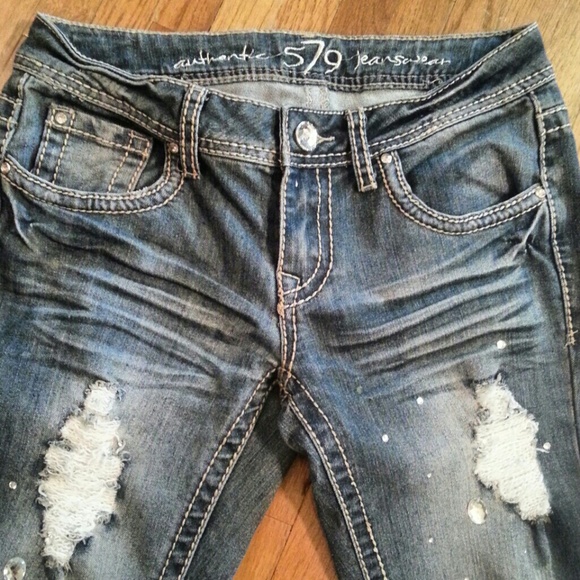 Women's bling detroyed skinny jeans! 579 brand.