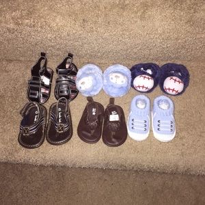 Lot of baby boys shoes size NB-2