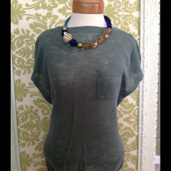NWT necklace