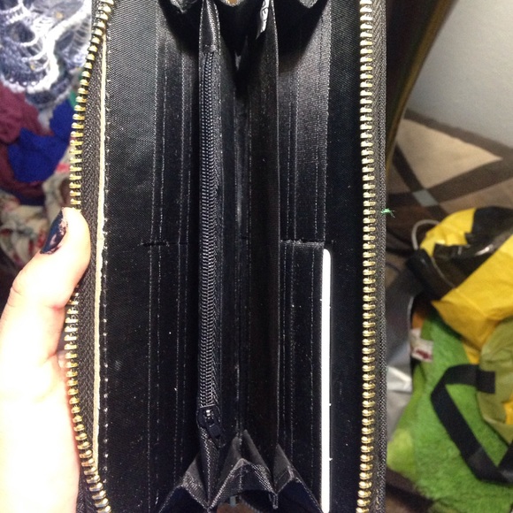 Wallet - Picture 4 of 4