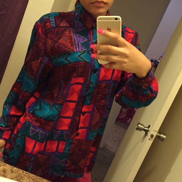 ❗️SOLD❗️Gorgeous Vintage Blouse 😍 - Picture 4 of 4