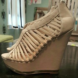 Nude Wedges