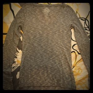 Long sleeve grey shirt