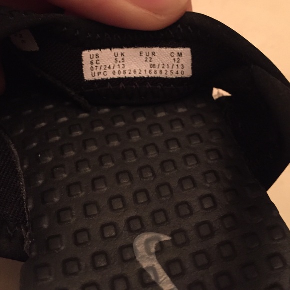 ๐ซSOLD๐ซ Toddlers NIKE Sandals 6c ๐ฆ๐ป - Picture 3 of 4