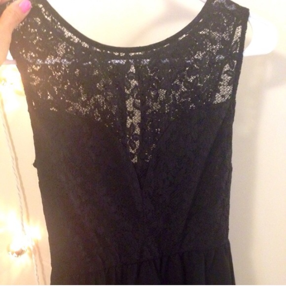 Forever 21 plunging lace neck dress