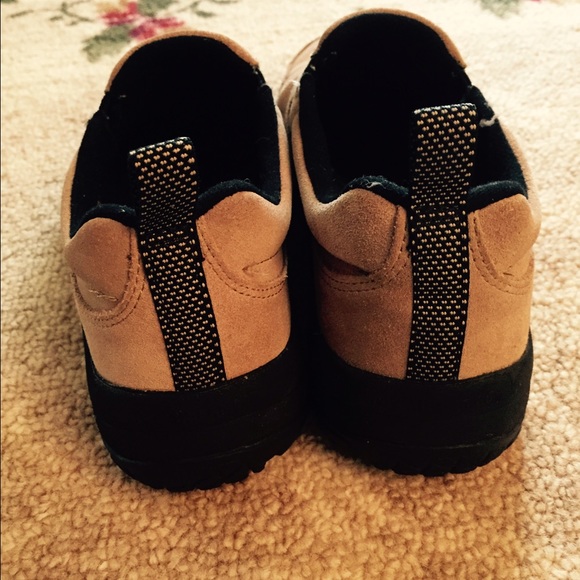 L.L. Bean women's shoes! Brand New!👟 - Picture 2 of 4