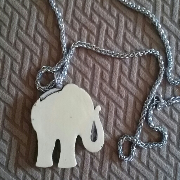 Elephant Necklace - Picture 2 of 3