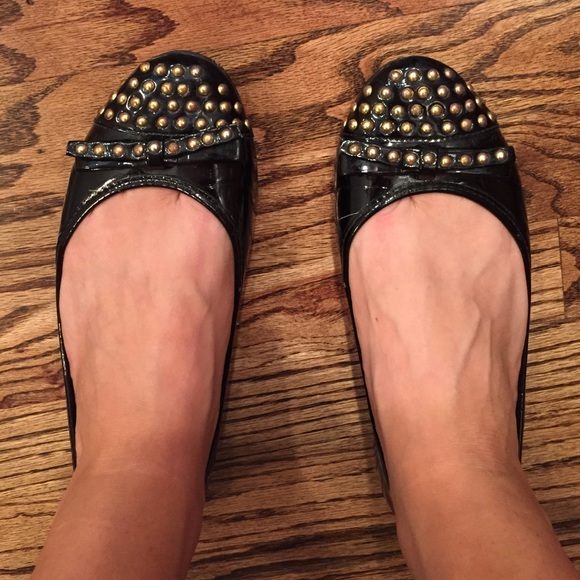 Steve Madden black flats