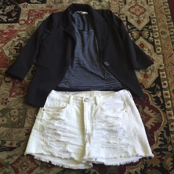 American Eagle Boyfriend Style Distress Shorts