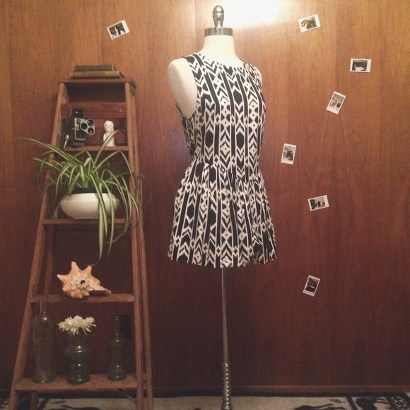 Romper | aztec print romper - Picture 2 of 4