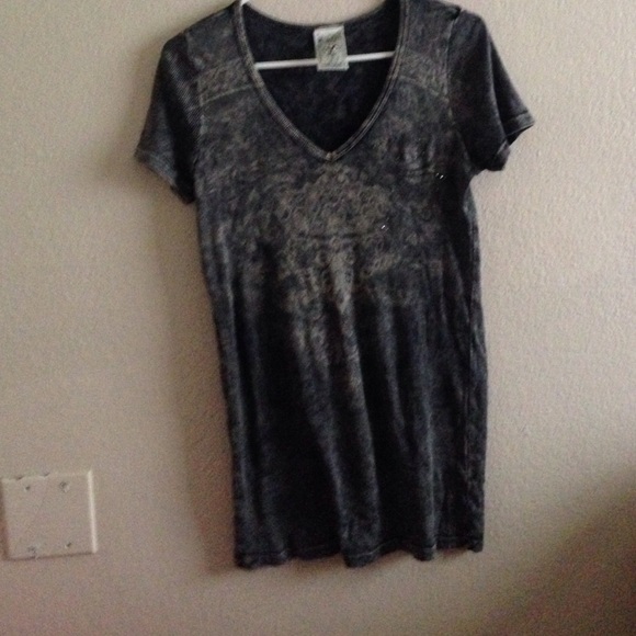 Long stylish vintage v neck t-shirt