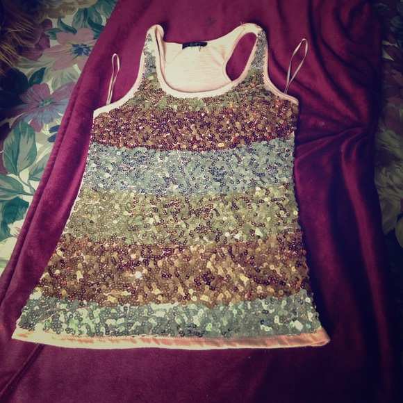 DEB bedazzled top
