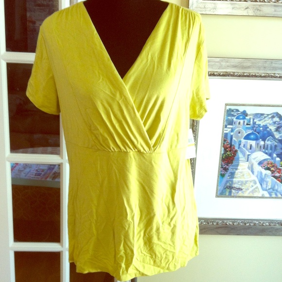 Van Heusen Tops - VANHEUSEN LIME GREEN TOP