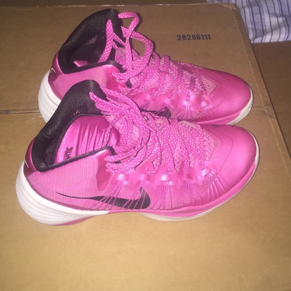 Pink Hyper dunks - Picture 3 of 4