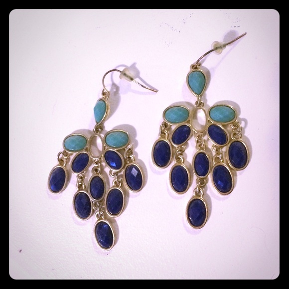 NWOT chandelier statement earrings!