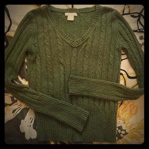 Green long sleeve sweater