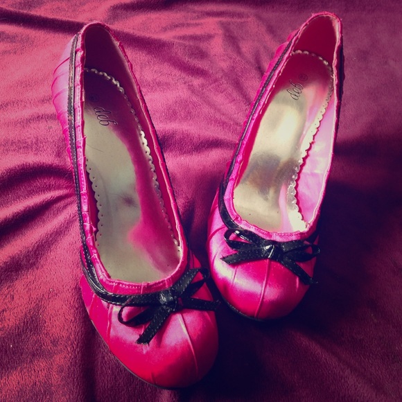 Bright Pink Stiletto with Bow
