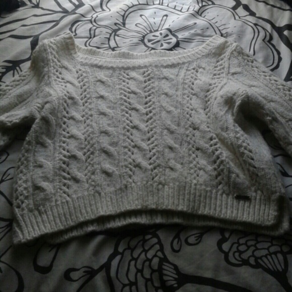 White Hollister cropped sweater