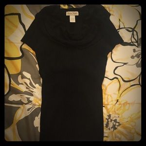 Black short sleeve sweater