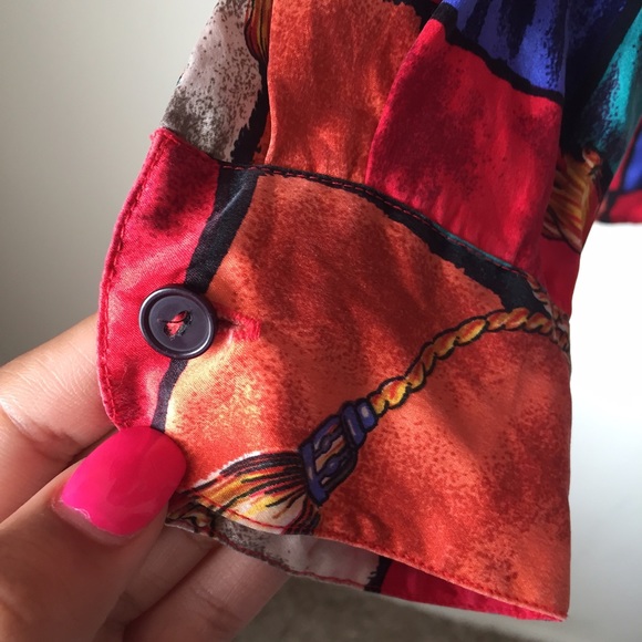 ❗️SOLD❗️Gorgeous Vintage Shirt - Picture 3 of 4