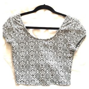 LA HEARTS black and white cropped top
