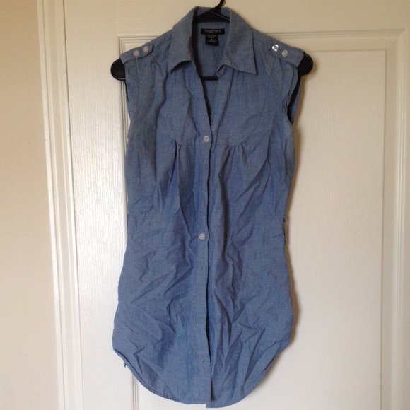 Top - Picture 2 of 2